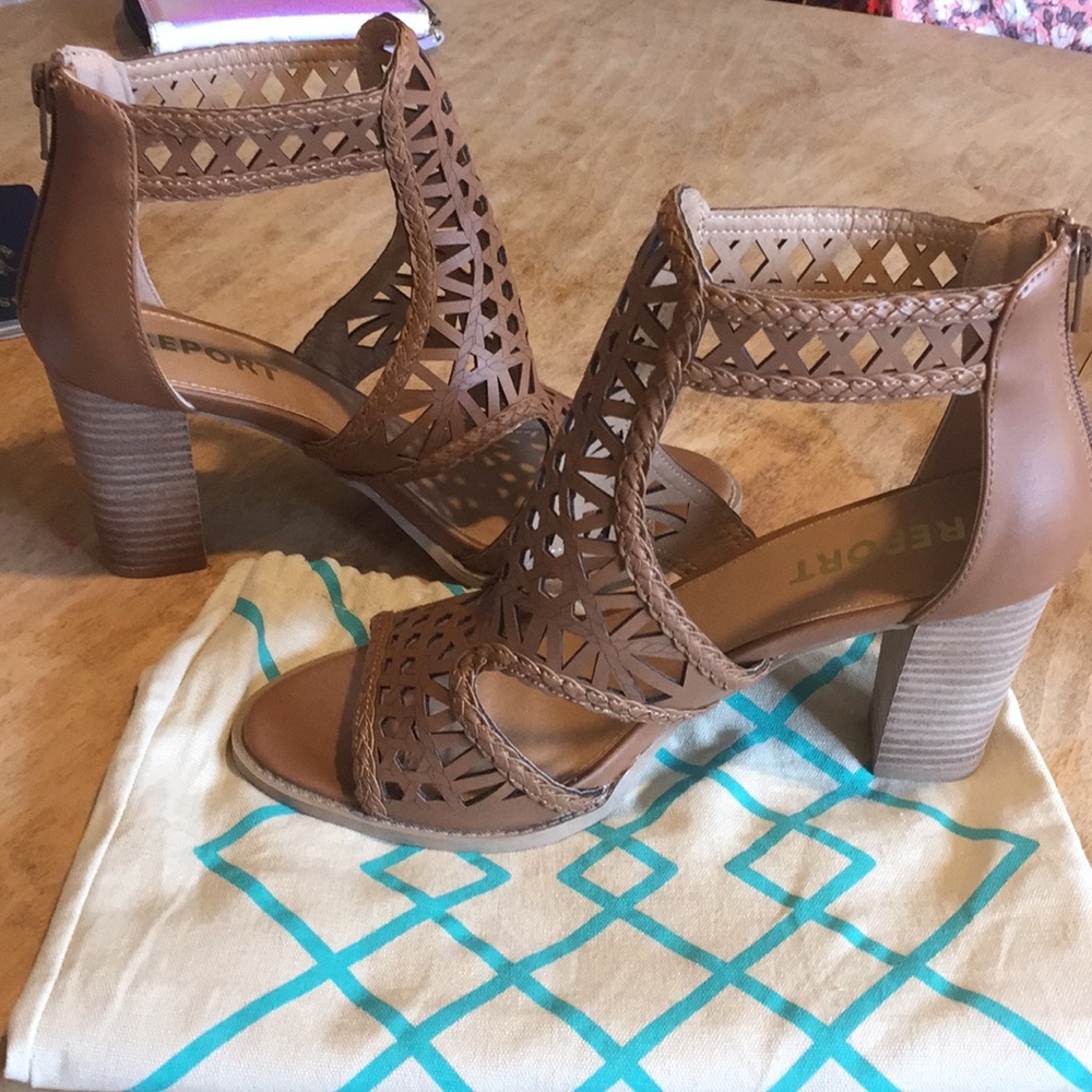 Report brand sandals-NEW